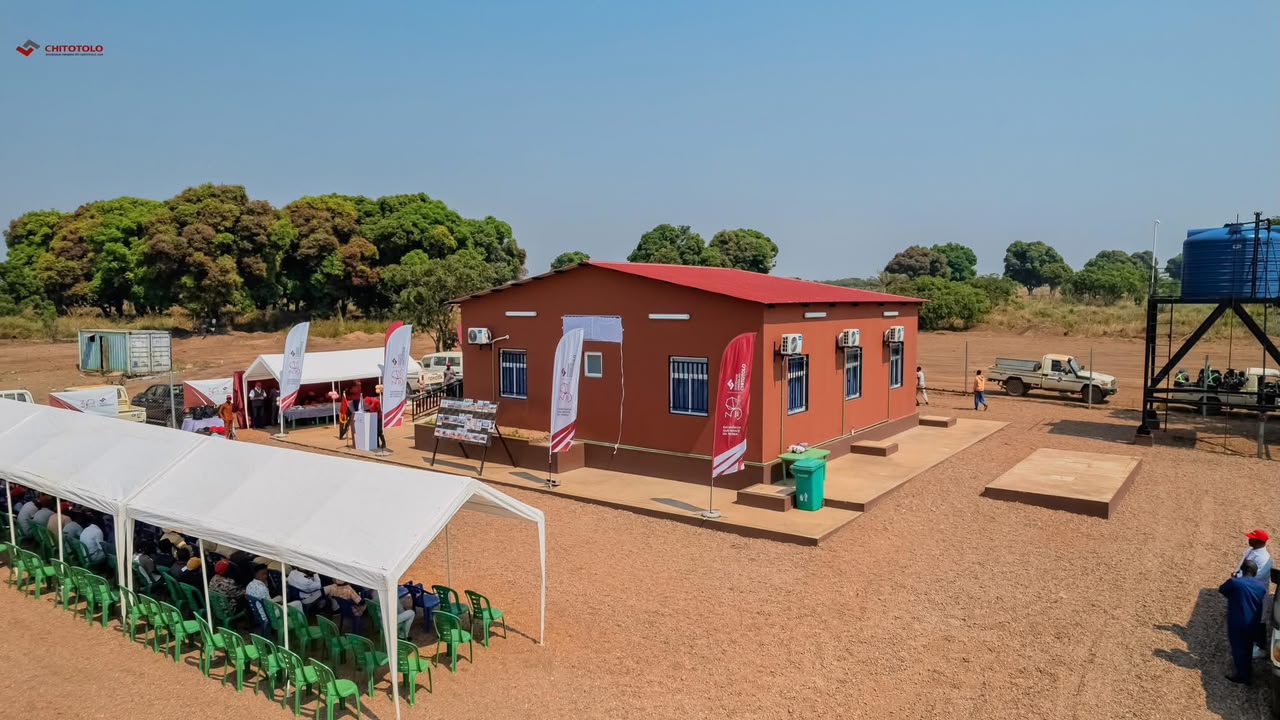 SOCIEDADE MINEIRA DO CHITOTOLO REFORÇA REDE SANITÁRIA NO CAMBULO COM ENTREGA DE POSTO DE SAÚDE
