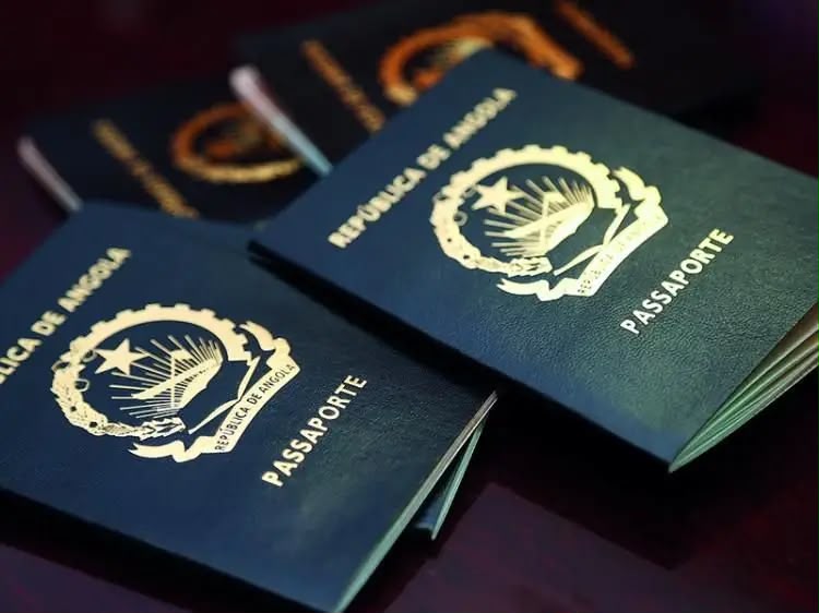 MAIS DE 220 PASSAPORTES CONTINUAM POR LEVANTAR NA LUNDA-NORTE